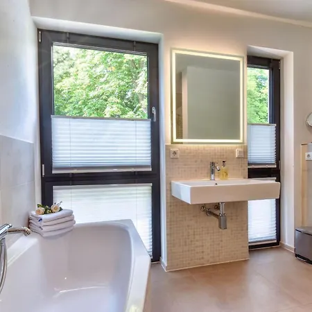 Backsteinquartier D In Mit Sauna Und Kamin Tatil Evi Putbus